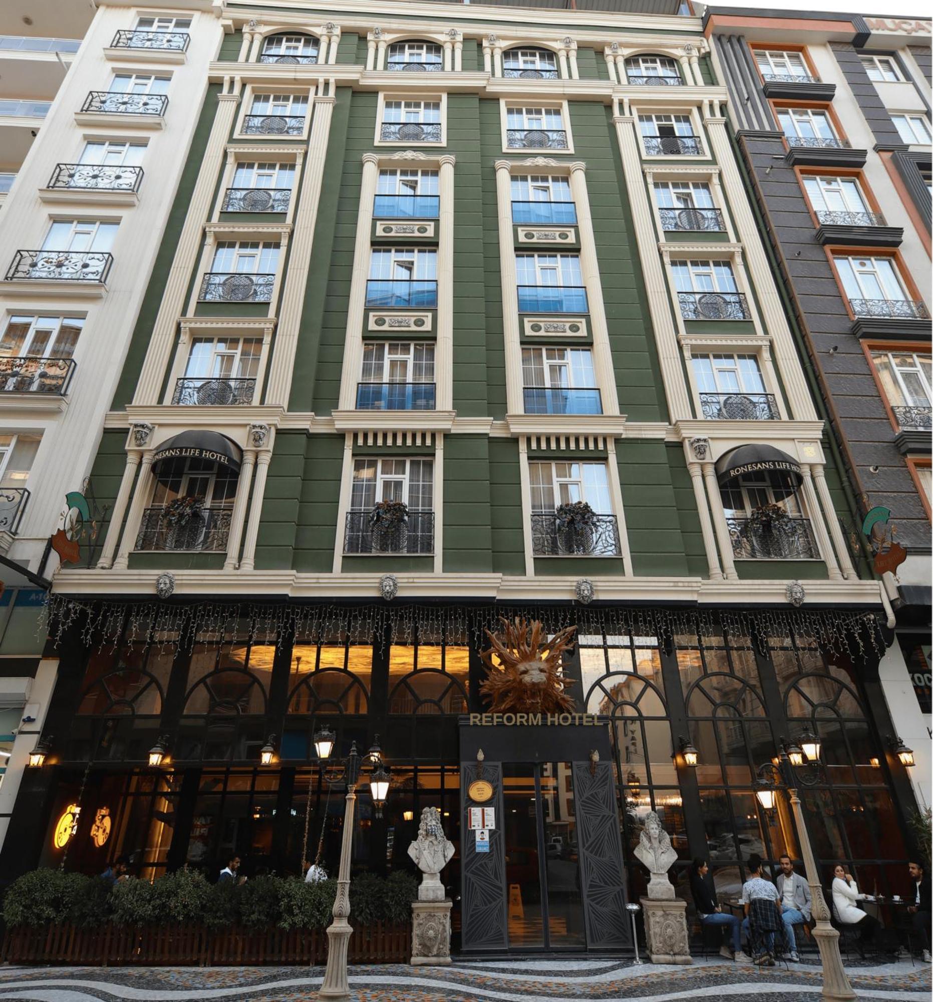 Reform Hotel Van Exterior photo